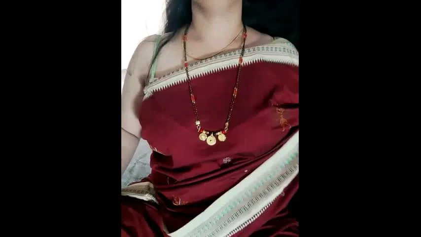 Telugu Aunty Sexy Teacher Show Her Big Boobs And Curves