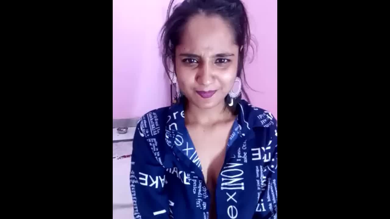 Jenny Kaur Nude Show And Nude Dancing