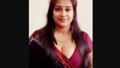 Huge Booby Bhabhi Masturbating