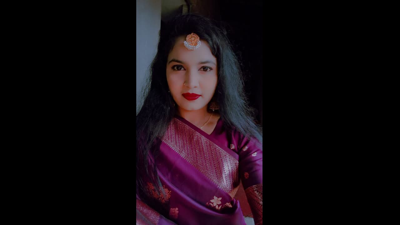 Beautiful Naughty GF Showin Fingering squirting Pissing