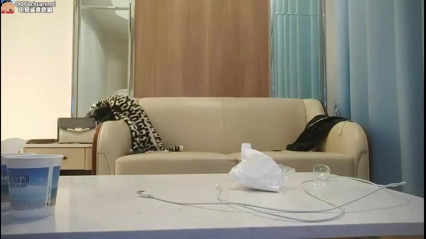 Asian call girl fuck in hotel-6