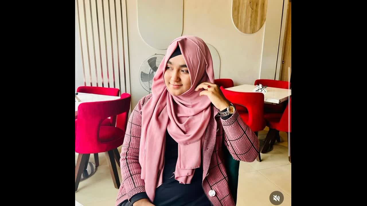 Hijabi GF Showing 3 Clip