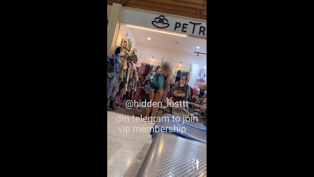 New Hiddenlust viral girl airport dare