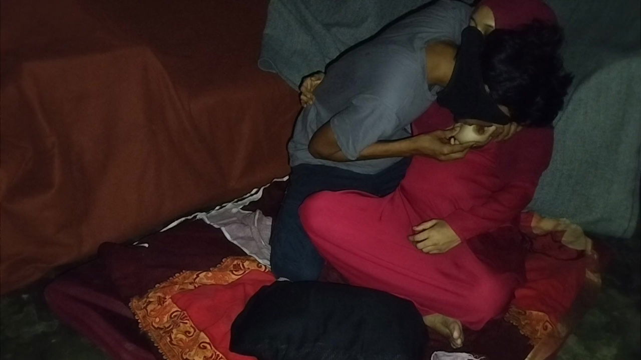 Virgin School Girl Small and Tight Pussy Fucked by Newly Boyfriend, Hot and Romantic Xxc Full Video