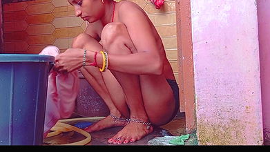 Full nude girl viral mms in bathroom