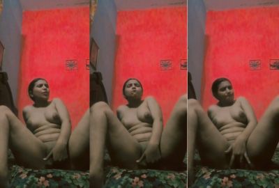 Nude Pakistani girl fingers her tight pussy