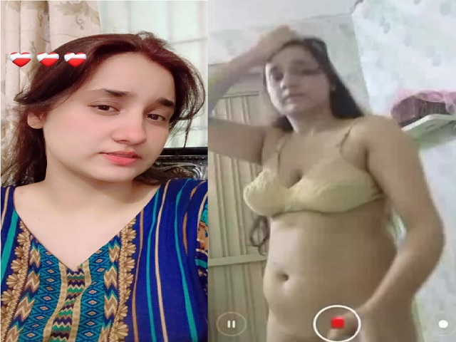 Huge boobs girlfriend bathing and showing nude body