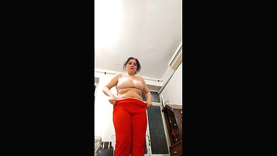 Punjabi Bhabhi Exposes Her Asshole in My Desi MMS Leak